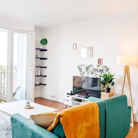 Cosy Mirabelle 2 Ch -balcon & Parking Privatif - Wifi Debit Apartment